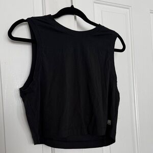 Vuori Black Sleeveless Crop Tank